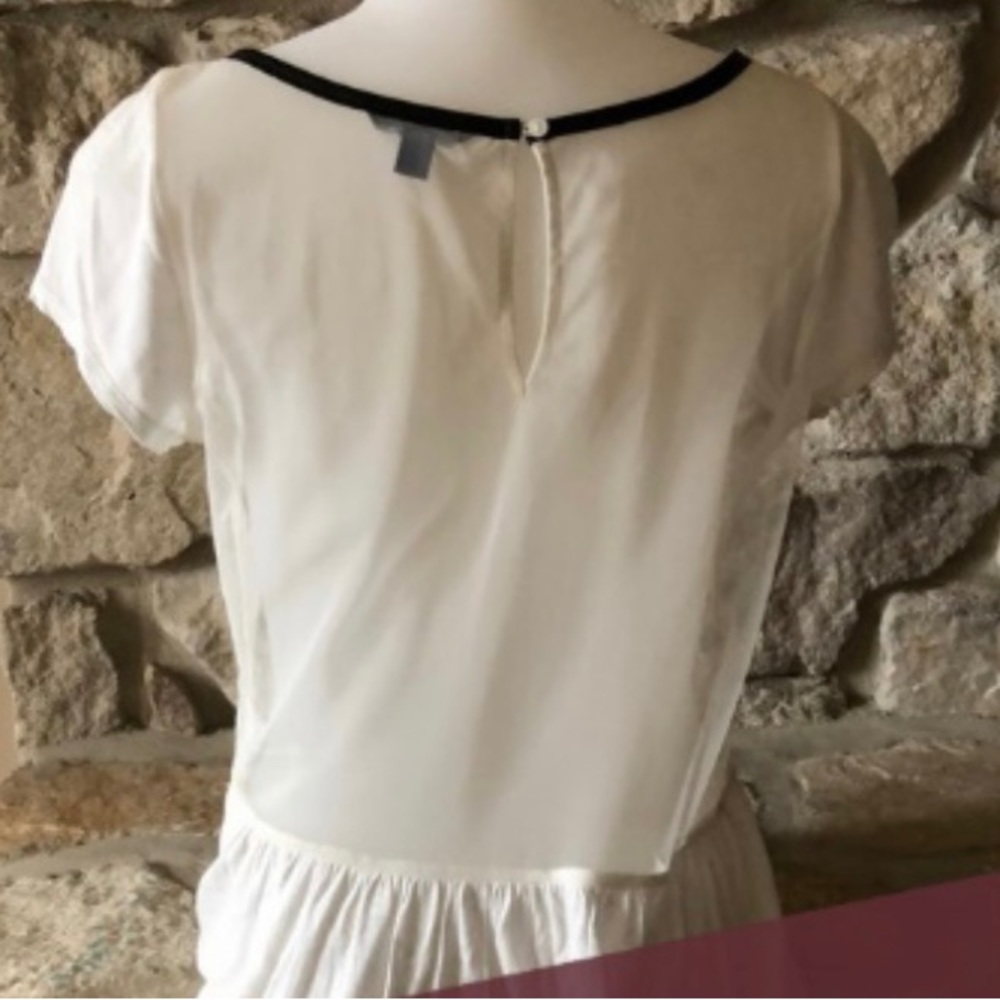 American Eagle Outfitters cream colored mesh top in size Large. - Picture 9 of 9